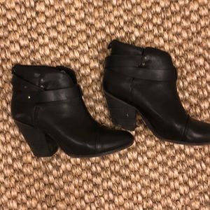 Black Rag and Bone Harlow 38